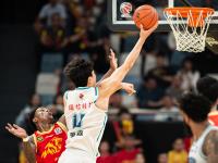 乐鱼体育登录-球队备战CBA联赛，全力以赴拼搏冲刺