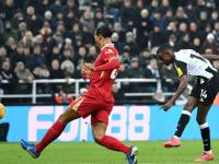 乐鱼体育网页版登录入口-关于利物浦防线再遭重创，主力后卫恐缺席的信息