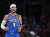 乐鱼体育投注-包含猛龙内线策应发挥稳固，球队在关键时刻表现出色的词条