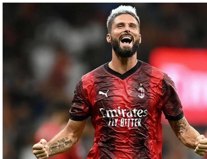 AC米兰新援表现出色,助球队连胜 AC米兰新援表现出色,助球队连胜