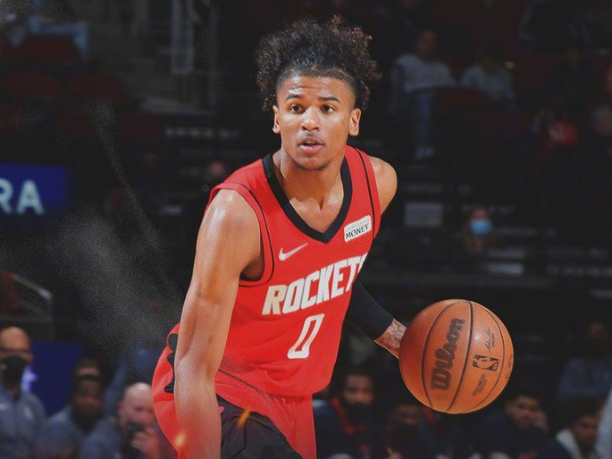 包含火箭队主帅弗里戴尔受伤，球员实力受挑战的词条