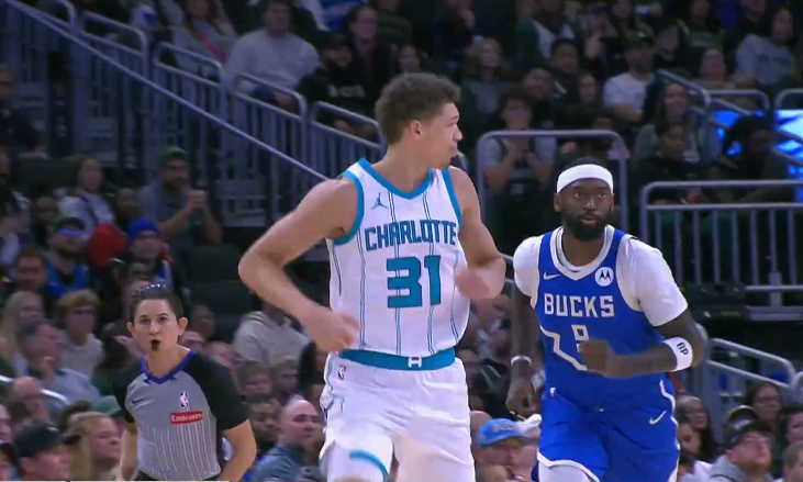 关于雄鹿客场击败国王，字母哥再度证明实力带领球队取得胜利的信息