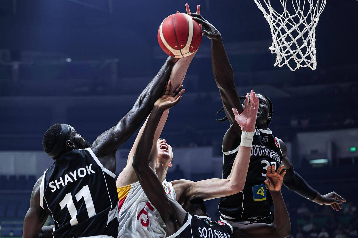 关于胜败在旦夕,西部队球员全力以赴的信息 关于胜败在旦夕,西部队球员全力以赴的信息