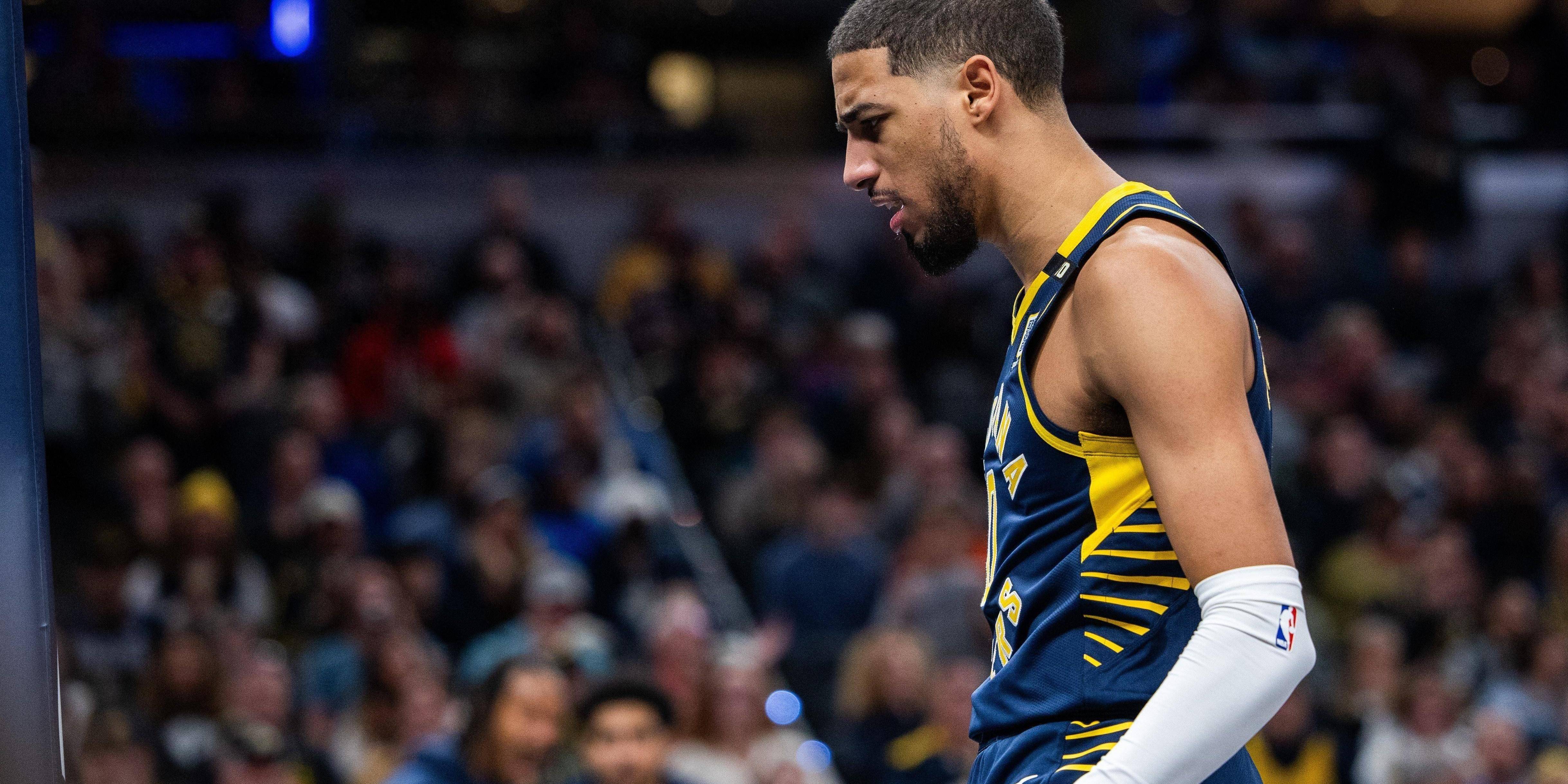 东部联盟半决赛集锦,魔术队惊艳表现惊险晋级 东部联盟半决赛集锦,魔术队惊艳表现惊险晋级