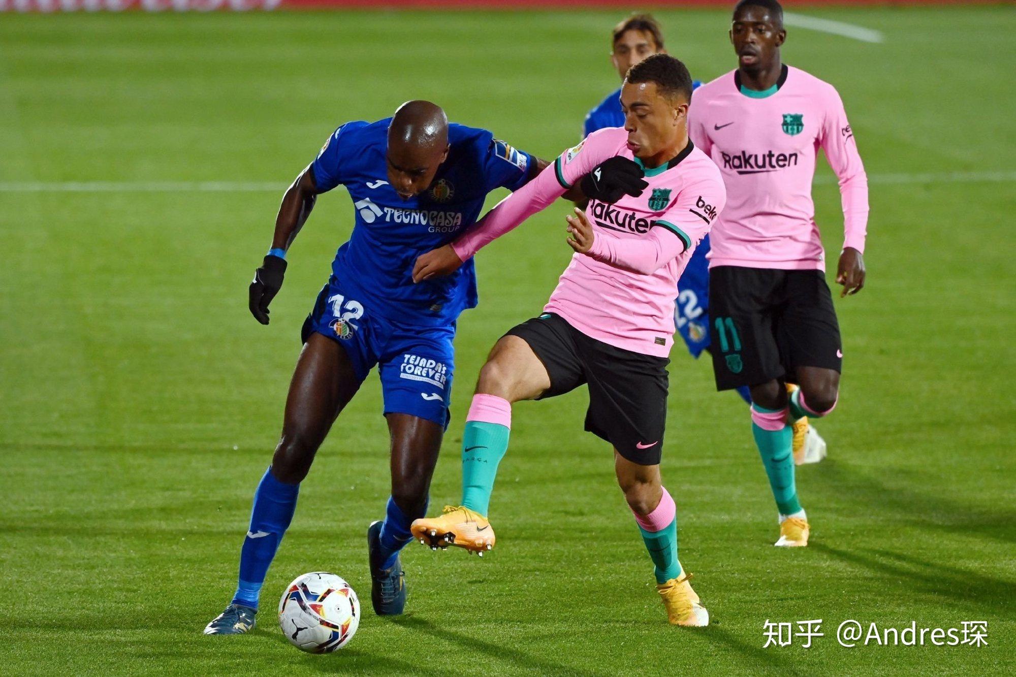 赫塔菲爆冷击败对手,实现反弹 赫塔菲爆冷击败对手,实现反弹