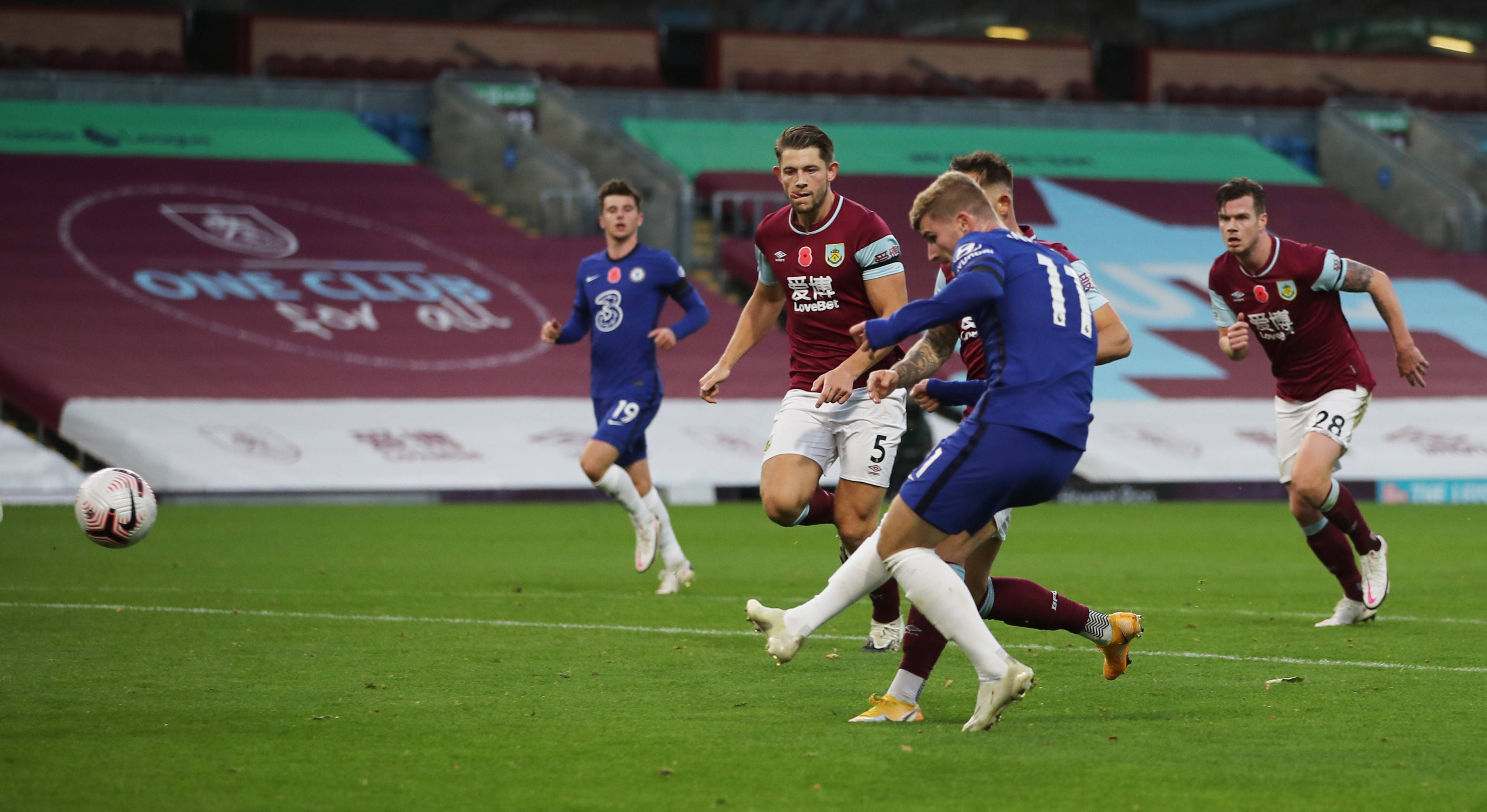 包含斯旺西城取得大胜,斯旺西城球迷兴高采烈的词条 包含斯旺西城取得大胜,斯旺西城球迷兴高采烈的词条