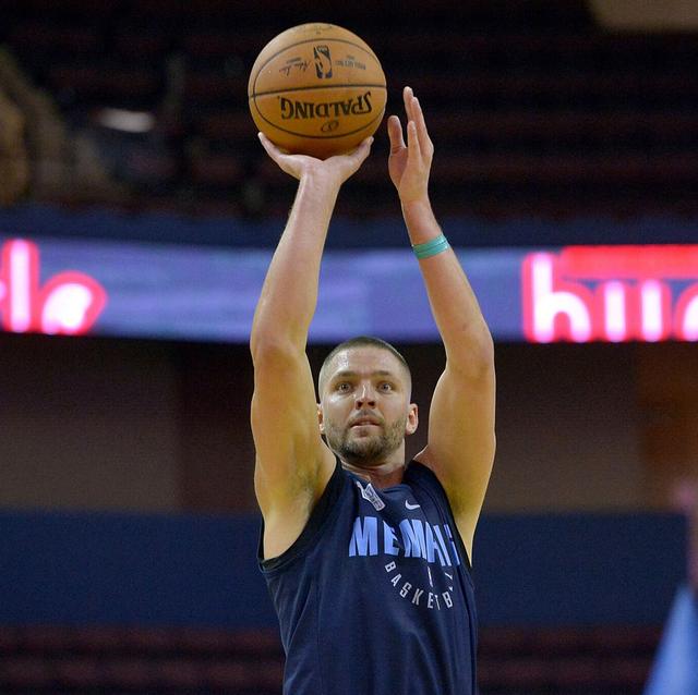 步行者胜灰熊，帕森斯砍22分