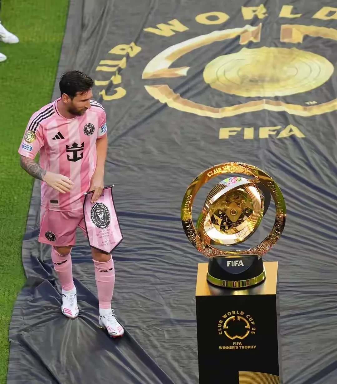 阿尔梅里亚客场大胜，实现惊险逆袭