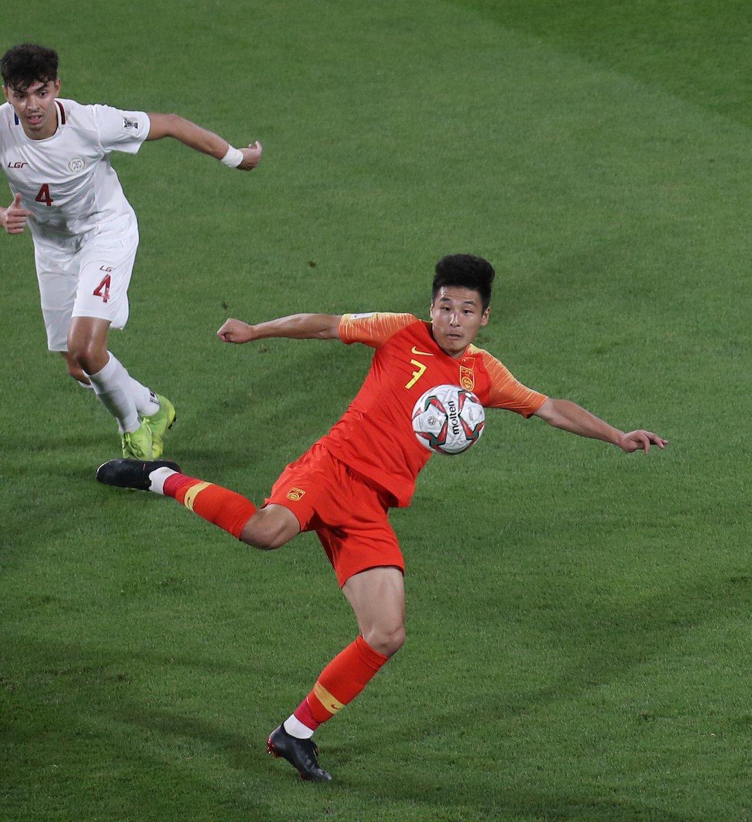 包含胜券在握！球队在比赛中独占鳌头的词条